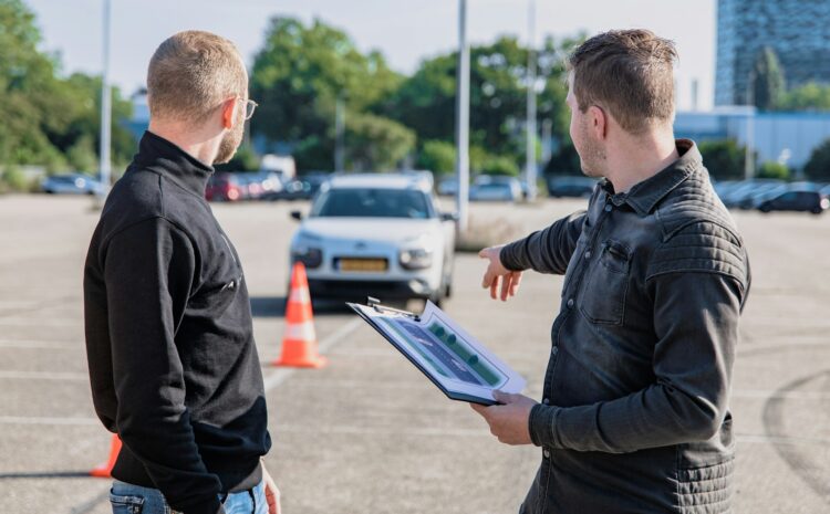 Automatic vs. Manual Driving Lessons: Which One Should You Choose?